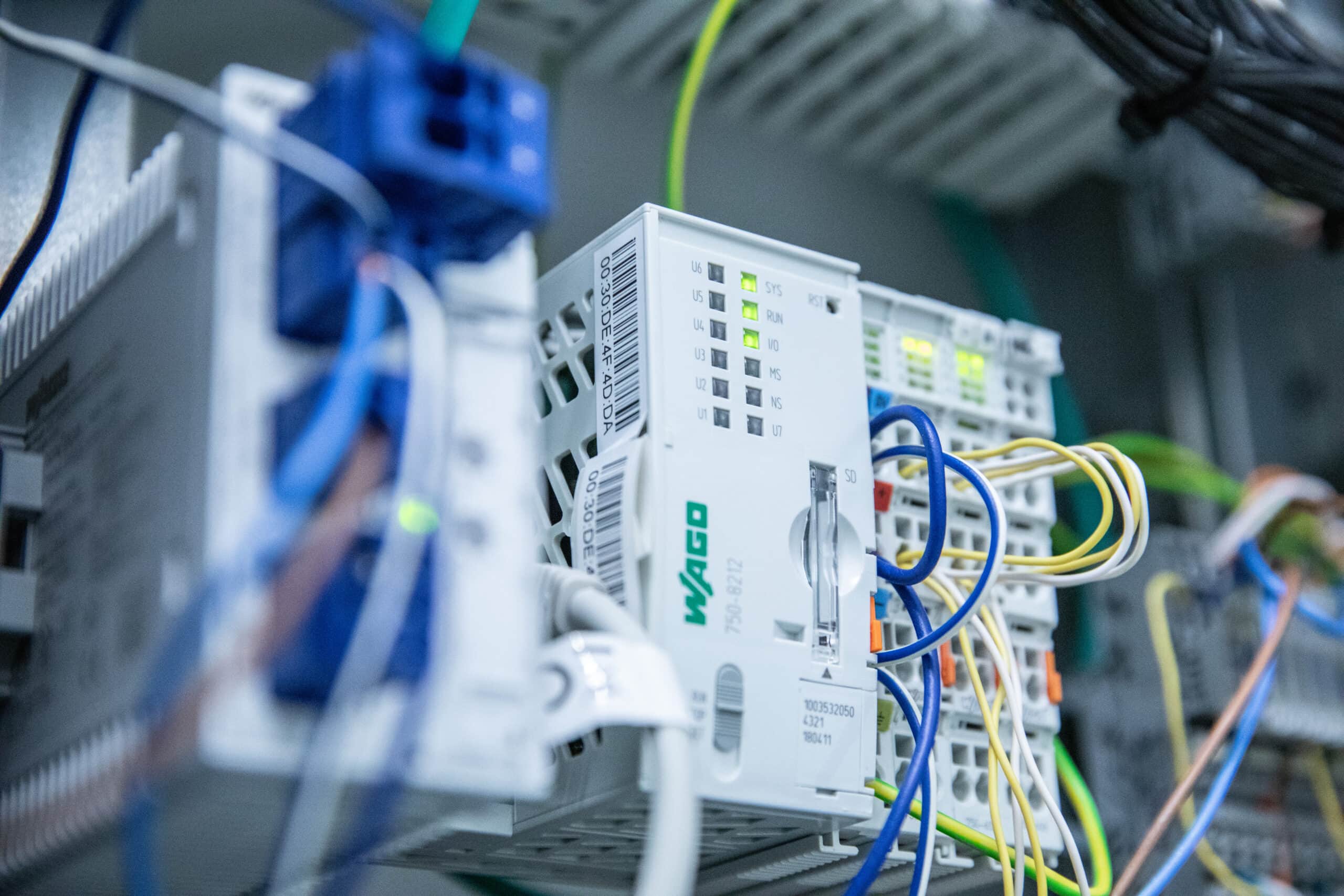 Fuchs Schaltschrank mit Wago CPU zur Steuerung
